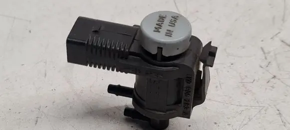 Audi A4 S4 B8 8K Turbo solenoid valve 1K0906283A