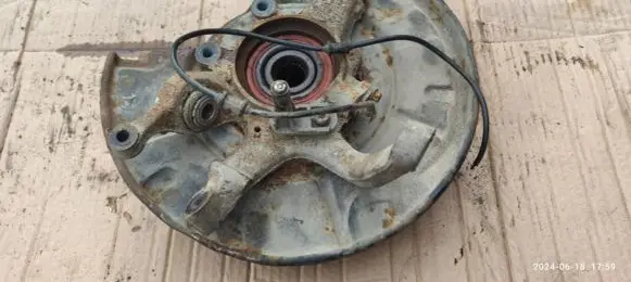 Mercedes-Benz S W220 Rear wheel hub spindle/knuckle A2203508908 2203508908