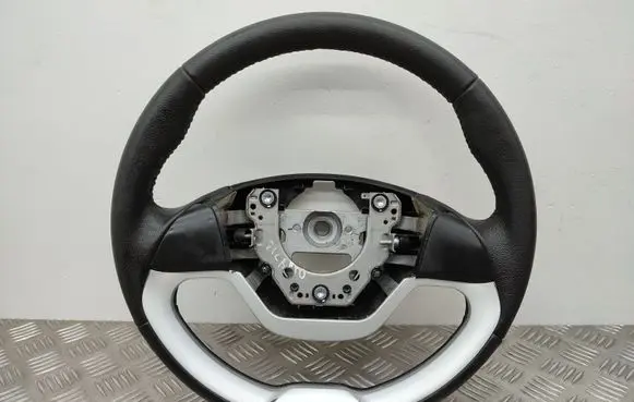 KIA Picanto Steering wheel