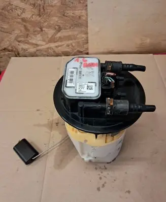 Peugeot 308 In-tank fuel pump 9677816480