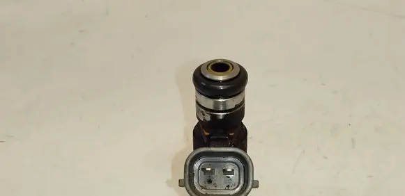 Volkswagen Golf IV Fuel injector 036031C