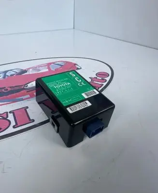 Toyota Avensis T270 Door control unit/module 8974005070 61B655000 655F1537940