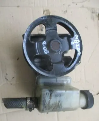 Mazda 6 Power steering pump