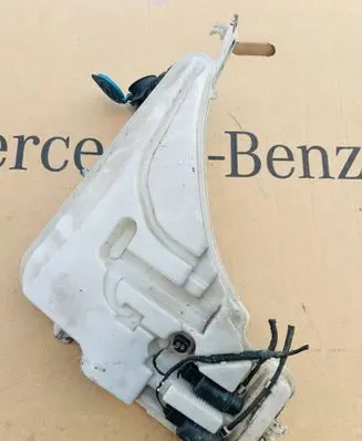 BMW 1 F20 F21 Windshield washer fluid reservoir/tank 7241673