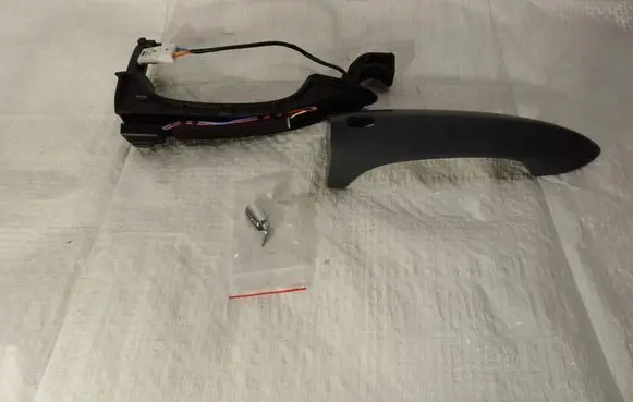 Opel Insignia B Front door exterior handle 13531200