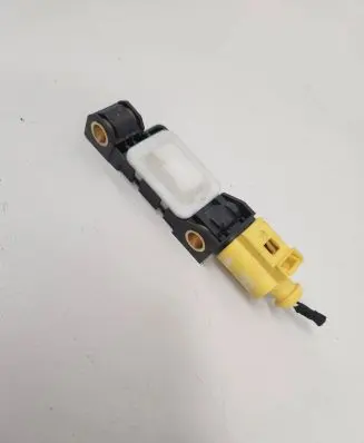 Audi A6 S6 C5 4B Airbag deployment crash/impact sensor 4B0959643E 201173J0411
