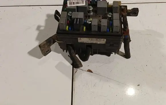 KIA Sportage Fuse box set 919511F210