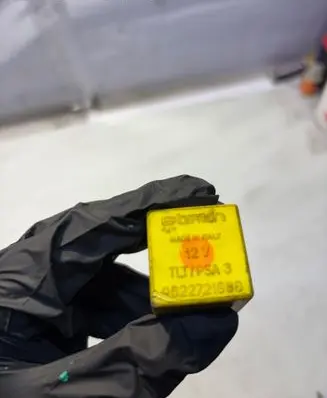 Peugeot 406 Other relay 9622721880