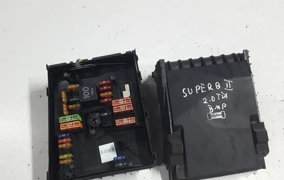 Skoda Superb B6 (3T) Fuse box set 1K0937125DXAUTOPX 1K0937125D