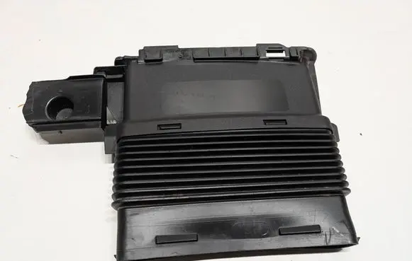 BMW X3 E83 Air intake duct part B10309
