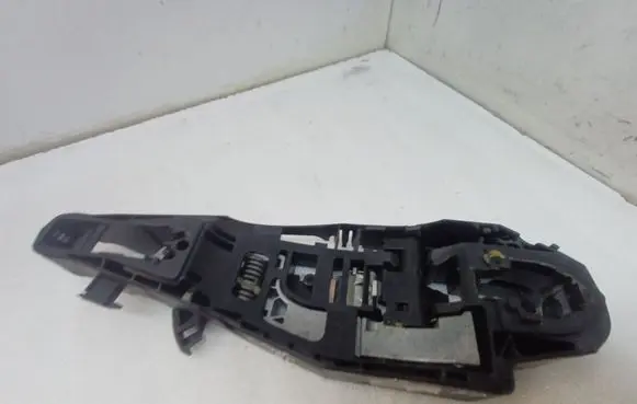 Peugeot 3008 II Front door coupe exterior handle/bracket 9820341080