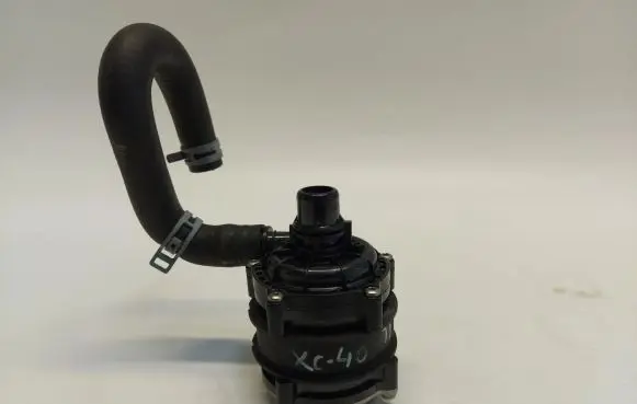Volvo XC40 Electric auxiliary coolant/water pump w322121212