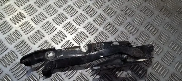 Audi A4 S4 B6 8E 8H Tailgate/trunk/boot hinge 8e5827302c