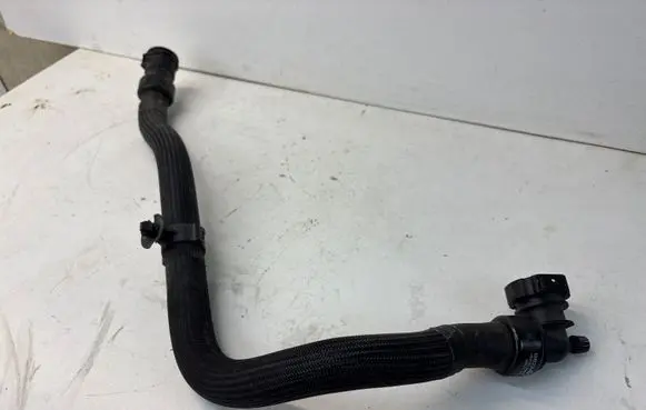 Peugeot 3008 II Engine coolant pipe/hose 9822405680