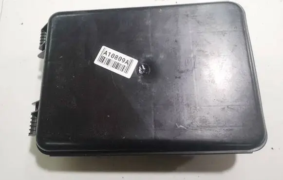 Volkswagen PASSAT B5.5 Fuse box set 8D0927355A