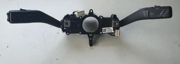 Skoda Superb B6 (3T) Indicator stalk