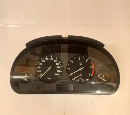 BMW 5 E39 Speedometer (instrument cluster) 110008735 62116914914