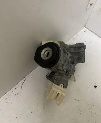 Toyota Yaris Ignition lock 897830D050