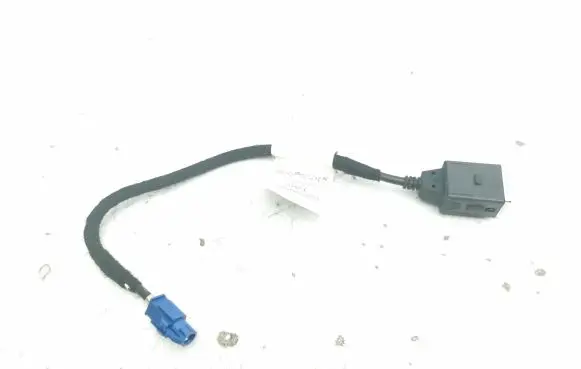 Peugeot 308 USB socket connector 9826717080