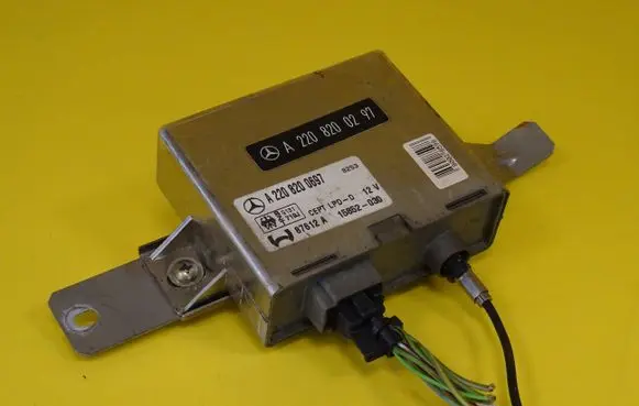 Mercedes-Benz S W220 Auxiliary heating control unit/module A2208200297 A2208200697