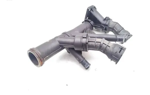Volkswagen Golf SportWagen Engine coolant pipe/hose 04L121071E 04L121026AE