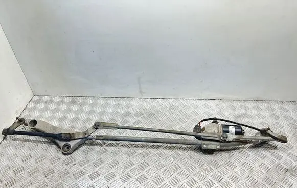 Mercedes-Benz B W245 Front wiper linkage and motor 179639 A1698200300