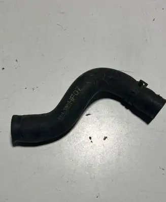 Coolant pipe/hose