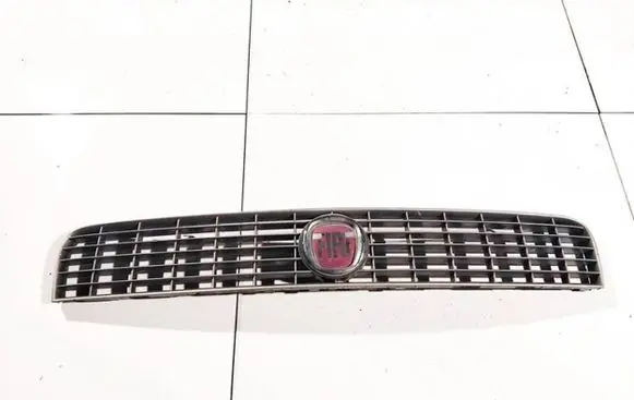 Fiat Punto (188) Front grill 735335775 c119
