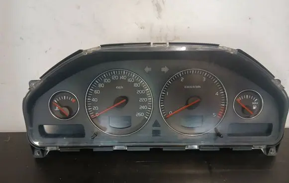 Volvo XC90 Speedometer (instrument cluster) 8673268 8602759 69294860T