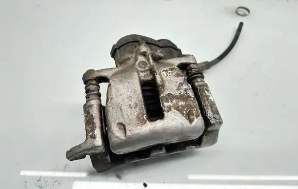 Audi A5 Sportback 8TA Rear brake caliper 32335478