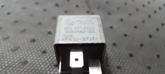 Audi A6 S6 C6 4F Other relay 8D0951253A V23134-B52-X301