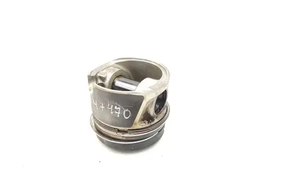 Volkswagen PASSAT B6 Piston CBAB