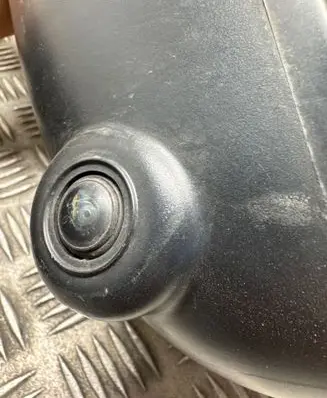 Nissan Qashqai Front door electric wing mirror E11038139
