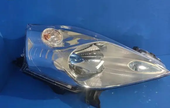 Nissan Leaf I (ZE0) Headlight/headlamp 260103NLX