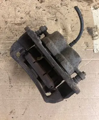 Chevrolet Captiva Front Brake Caliper Pad/Carrier 