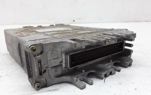 Nissan Primera Engine control unit/module 0281001629