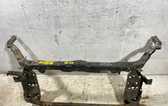 Nissan Qashqai Radiator support slam panel