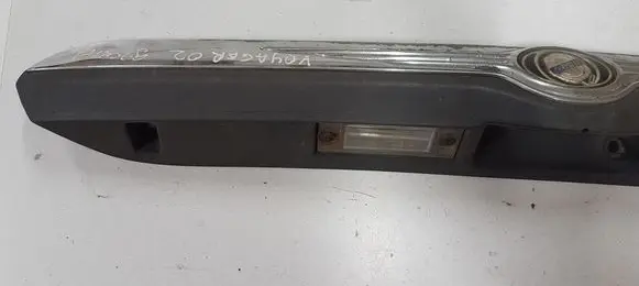 Chrysler Voyager Trunk door license plate light bar SR5791 04894019AB