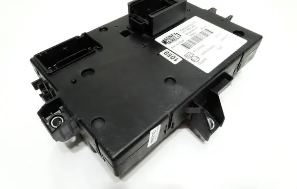 Fiat Ducato Fuse module 1371887080 116RAI000029 BCM250L01