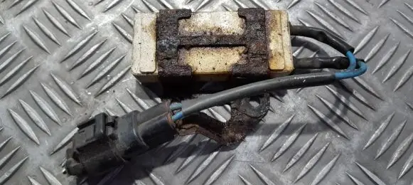 Toyota Corolla E120 E130 Coolant fan relay 2468103560 246810-3560