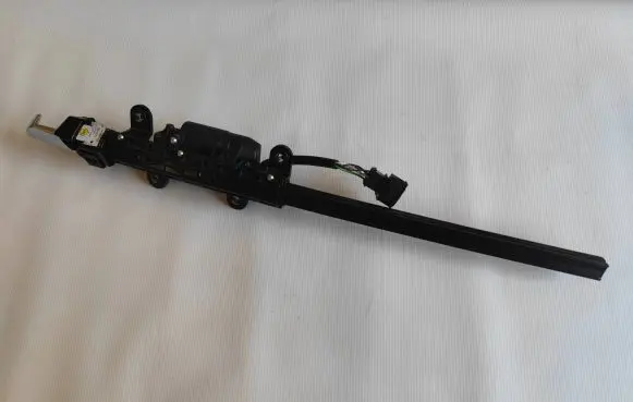 Audi A5 Seat belt height adjuster 8W6857759 129156