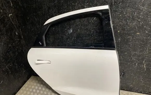Hyundai IONIQ 6 Rear door 