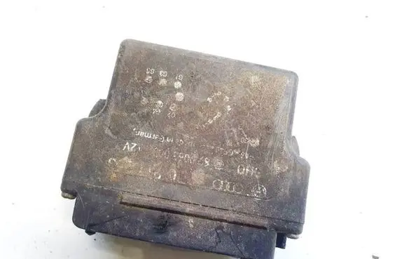Volkswagen II LT Glow plug pre-heat relay 2d0911253a 899070000
