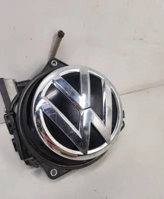 Volkswagen PASSAT B8 Tailgate handle with camera 3G0827469AQ