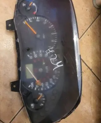 Ford Focus Speedometer (instrument cluster) 98ap10841BC 44ZU115
