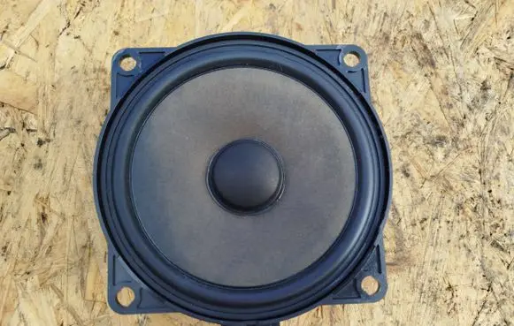 Volkswagen Golf V Front door speaker 1K0035415A 902275484503 09070411005A
