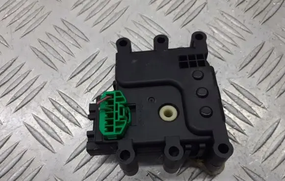 Mazda 6 A/C air flow flap actuator/motor 5317P