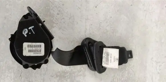 Jeep Compass Rear seatbelt 615301964A