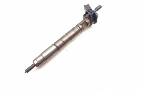 Hyundai Santa Fe Fuel injector 338002F000 0445116018