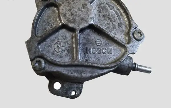 Volvo V70 Vacuum pump D1651B